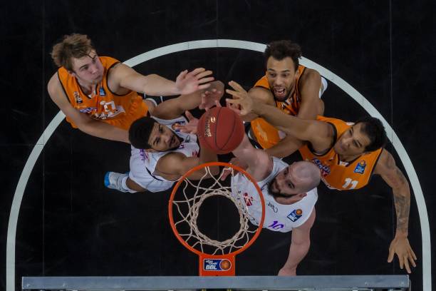 新战术的一 新战术的一