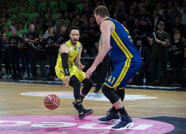 但进入第三 但进入第三