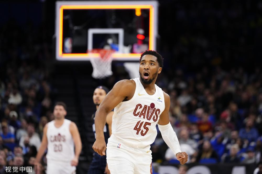 与裁判之间 与裁判之间